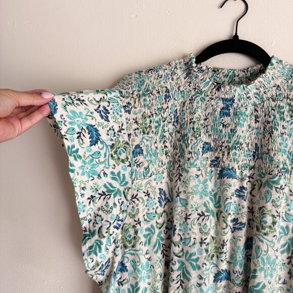 Torrid Green + Blue Floral Print Short Sleeve Smocked Mock Neck Top - 3X - NWT - Picture 3 of 11